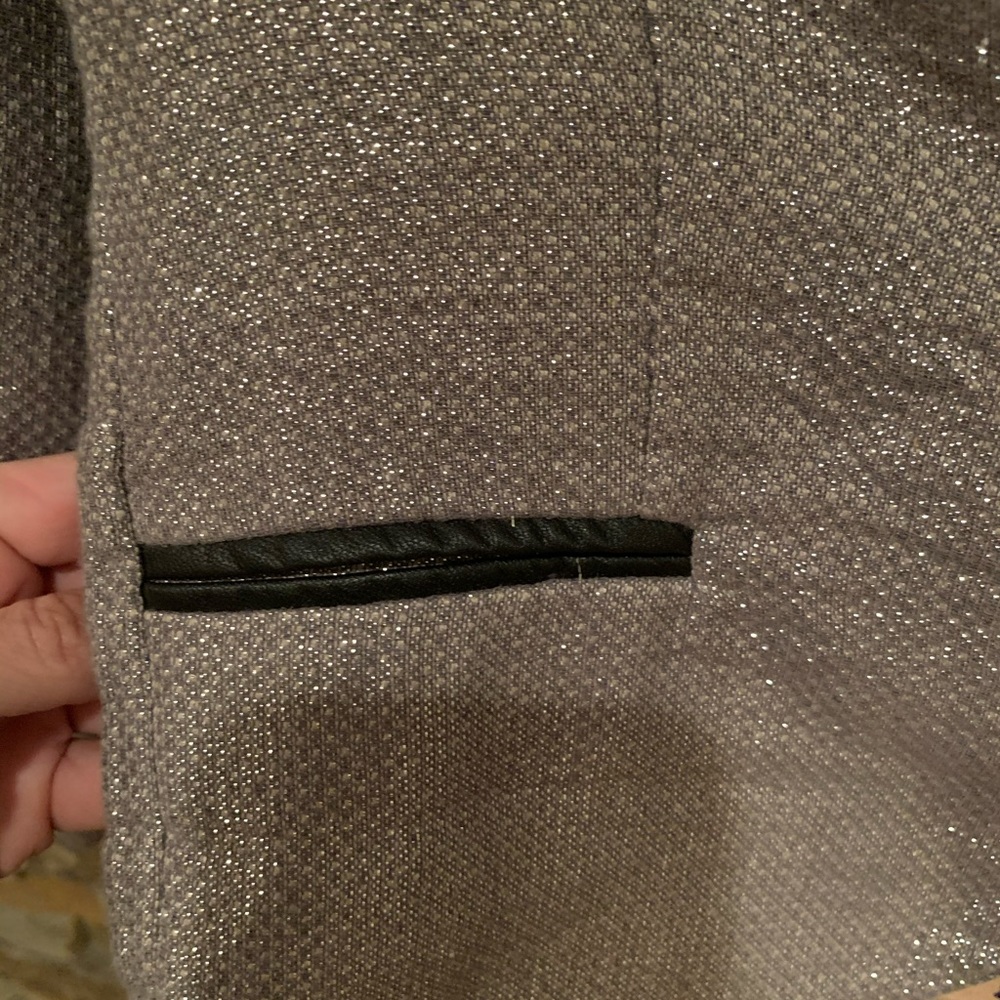 jacket - Picture 5 of 6